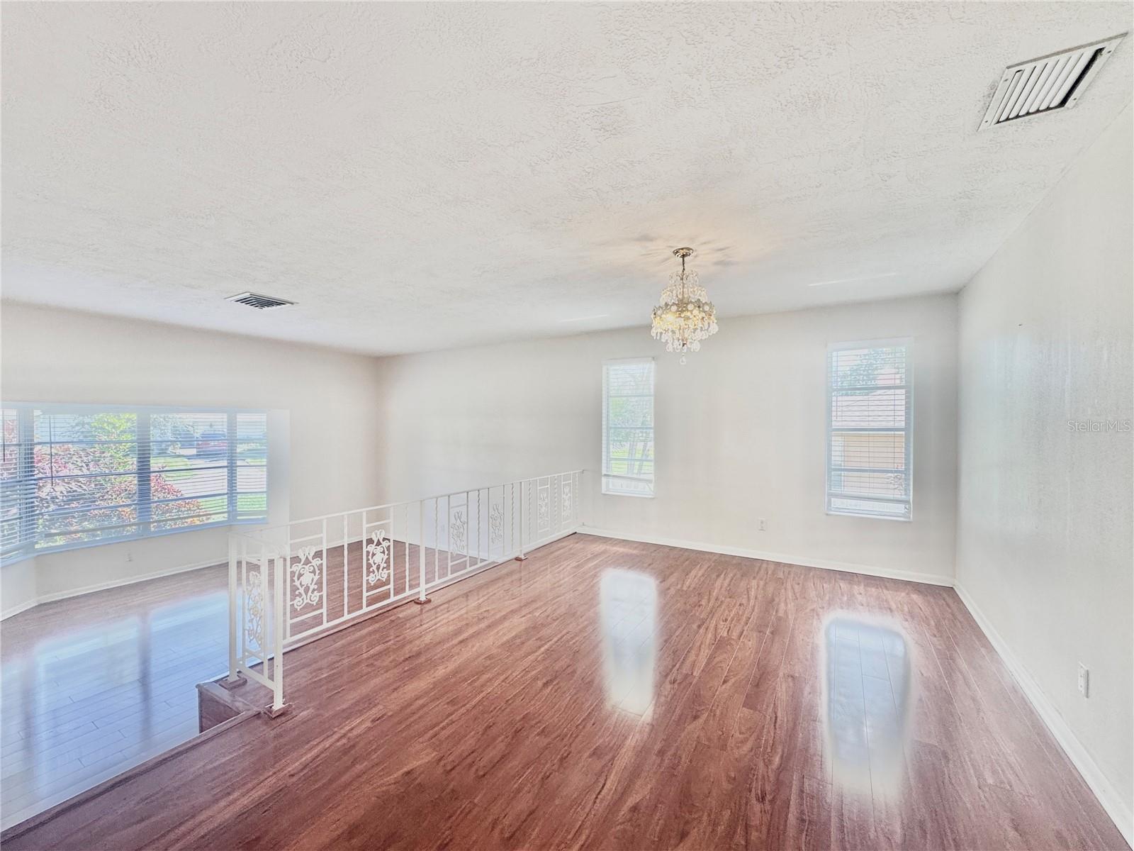 Image 7 of 32 For 4097 40th Street S