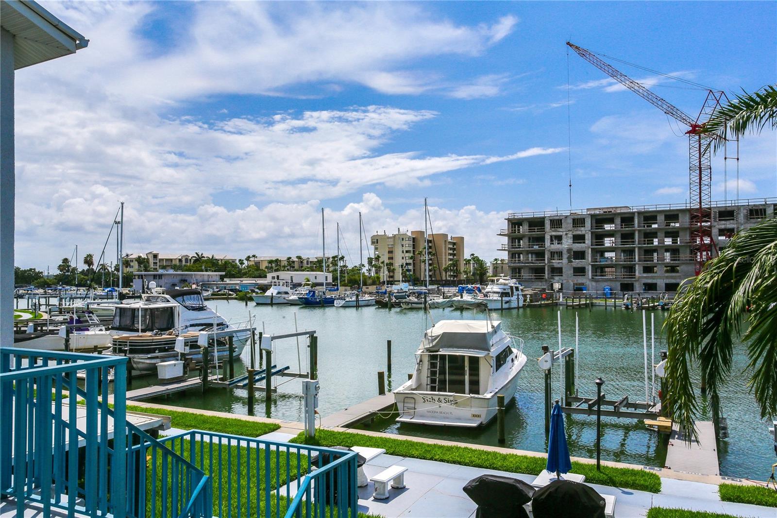 Image 36 of 44 For 171 Medallion Boulevard H