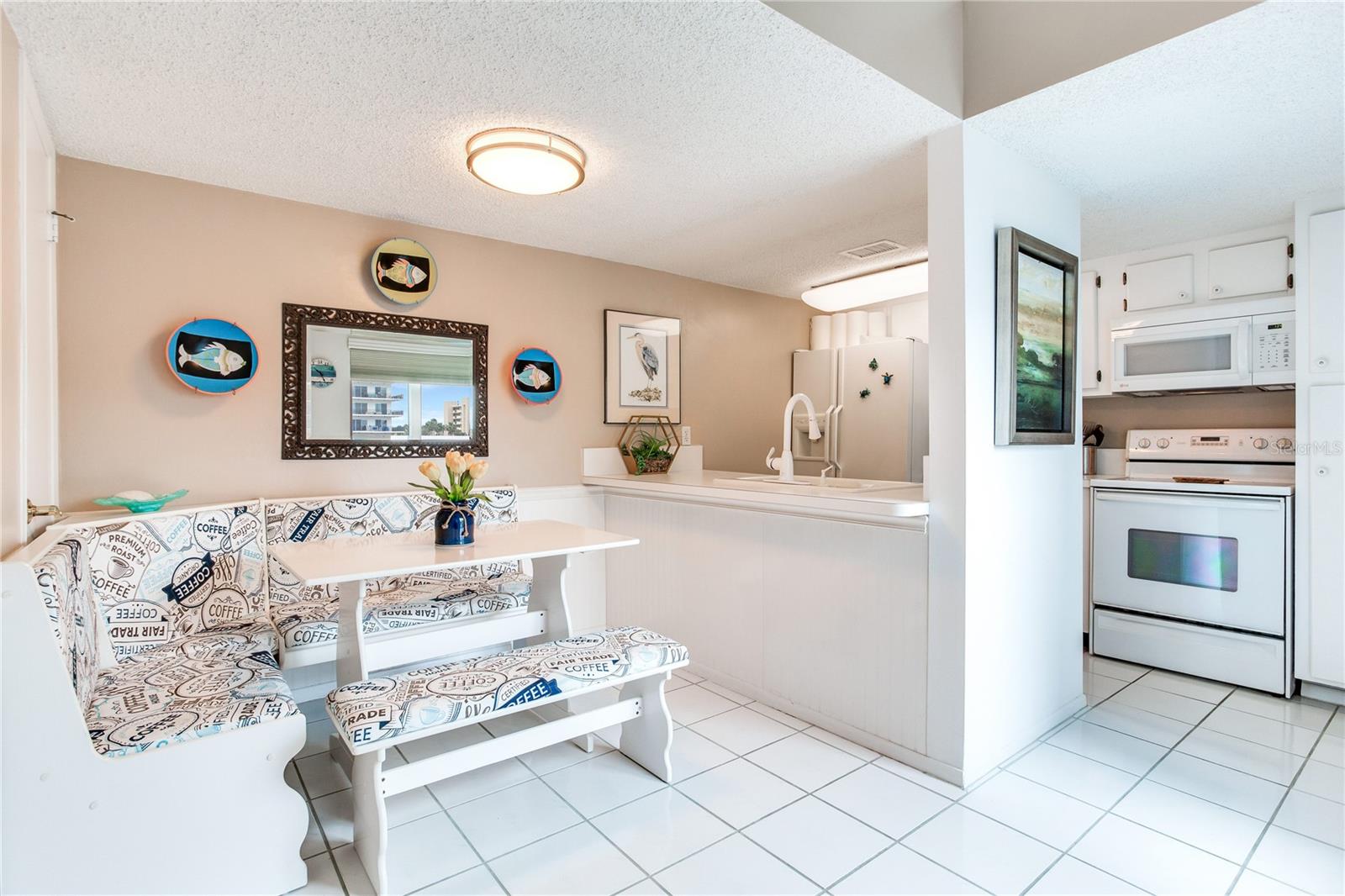 Image 9 of 44 For 171 Medallion Boulevard H