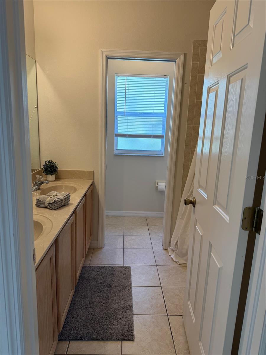 Image 32 of 41 For 10760 Plantation Bay Drive