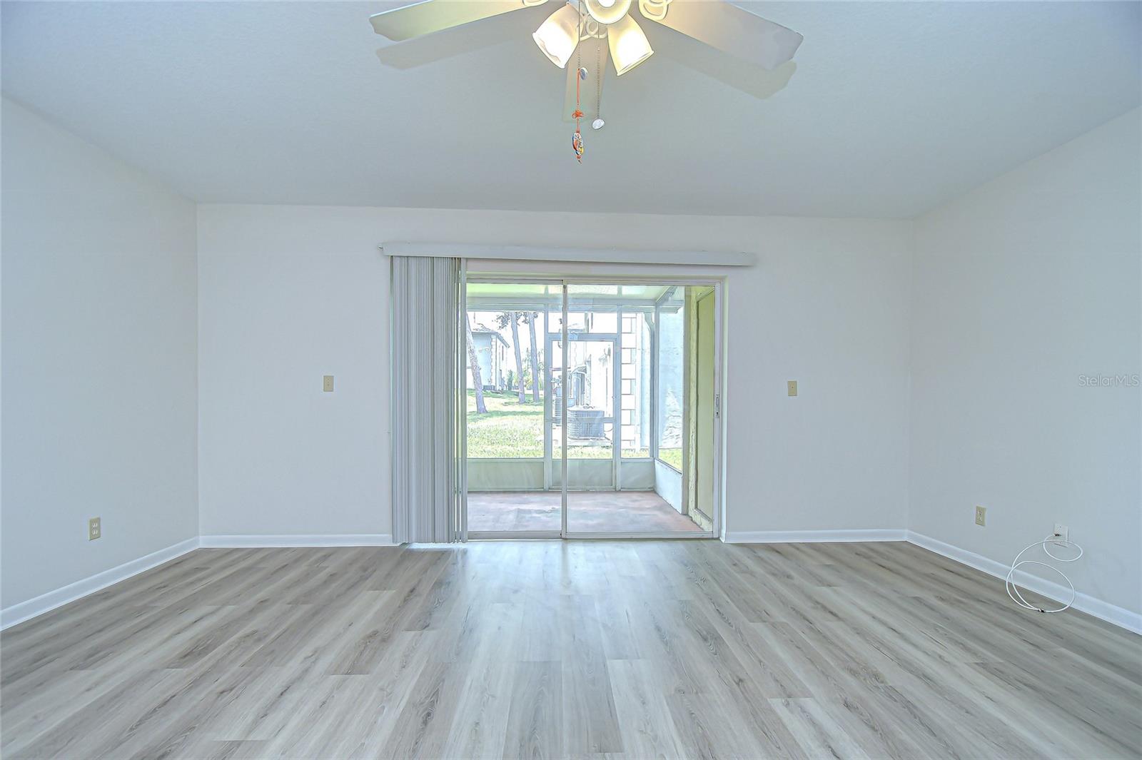 Image 16 of 54 For 5208 Sunridge Palms Drive 105