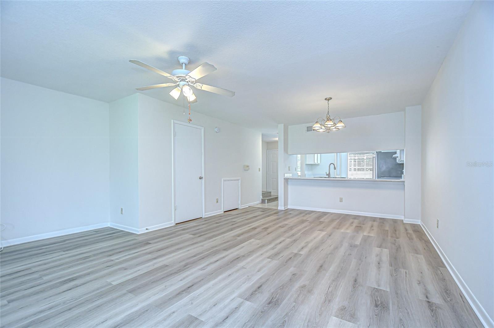 Image 18 of 54 For 5208 Sunridge Palms Drive 105