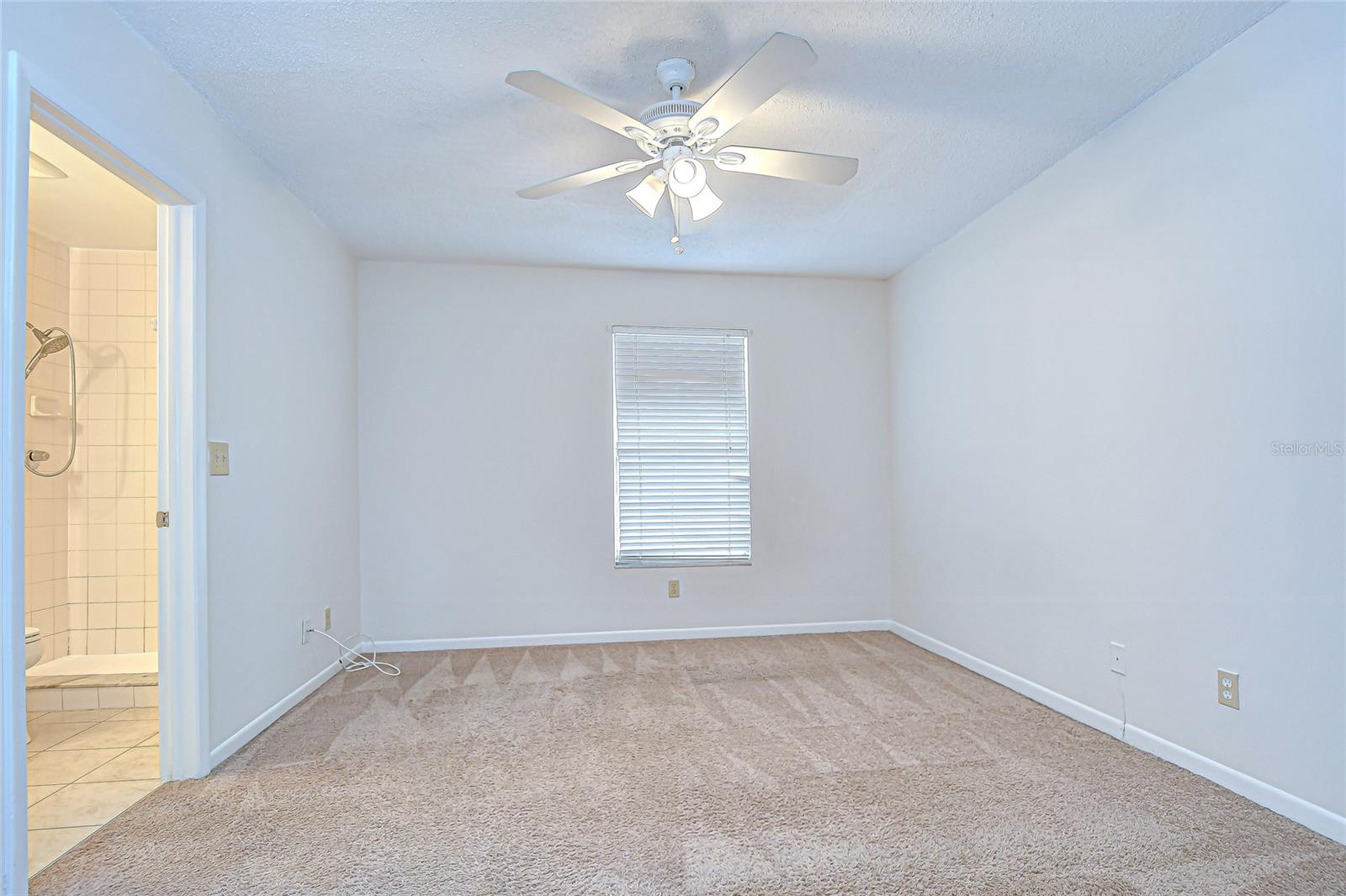 Image 21 of 54 For 5208 Sunridge Palms Drive 105
