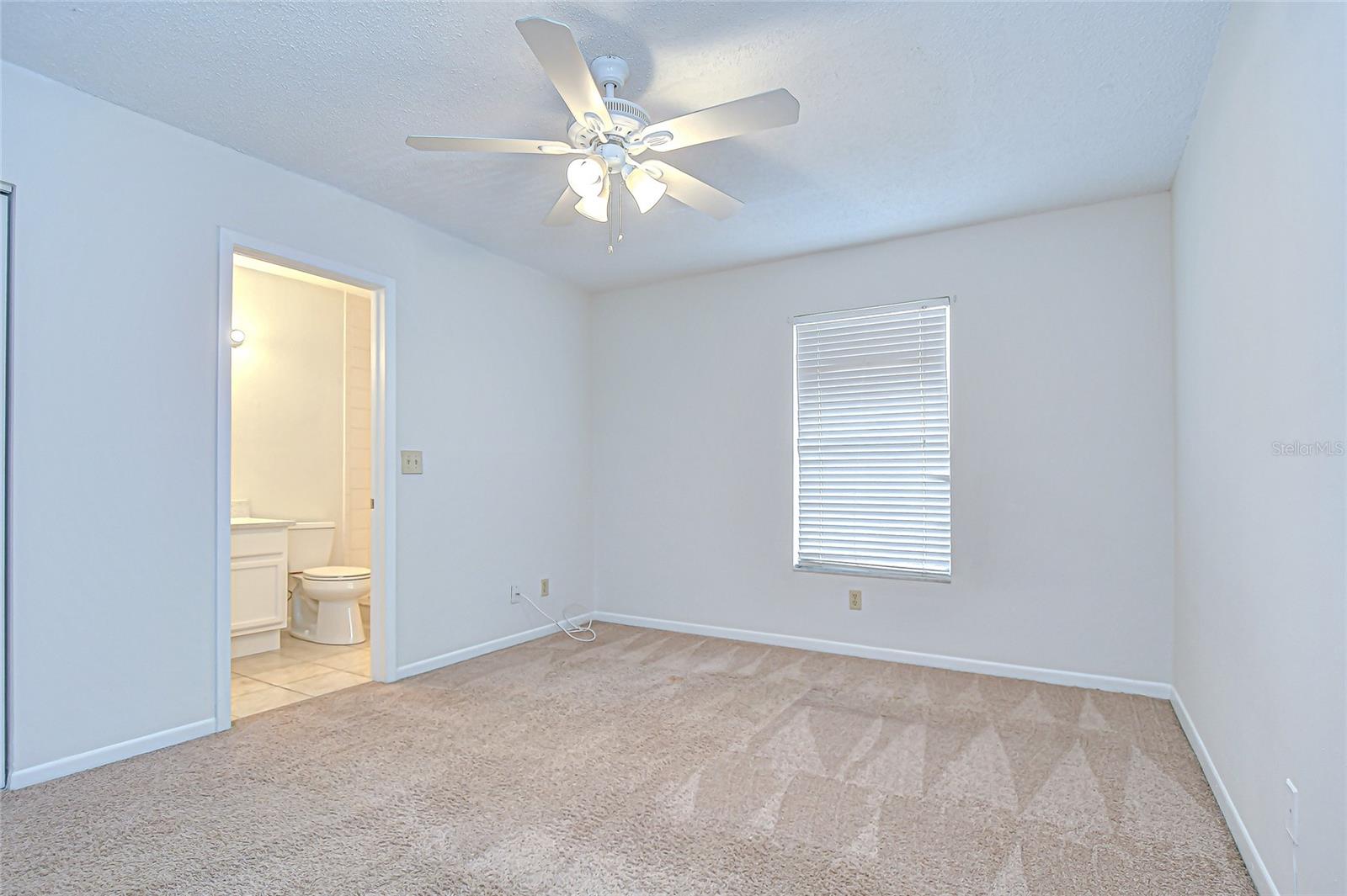 Image 22 of 54 For 5208 Sunridge Palms Drive 105