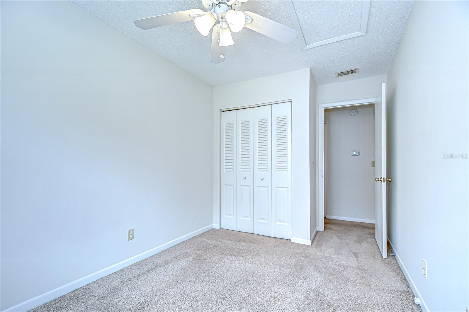 Image 31 of 54 For 5208 Sunridge Palms Drive 105