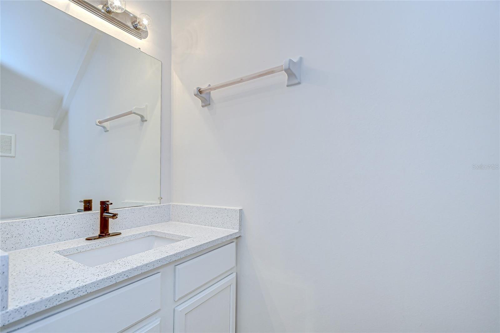 Image 34 of 54 For 5208 Sunridge Palms Drive 105