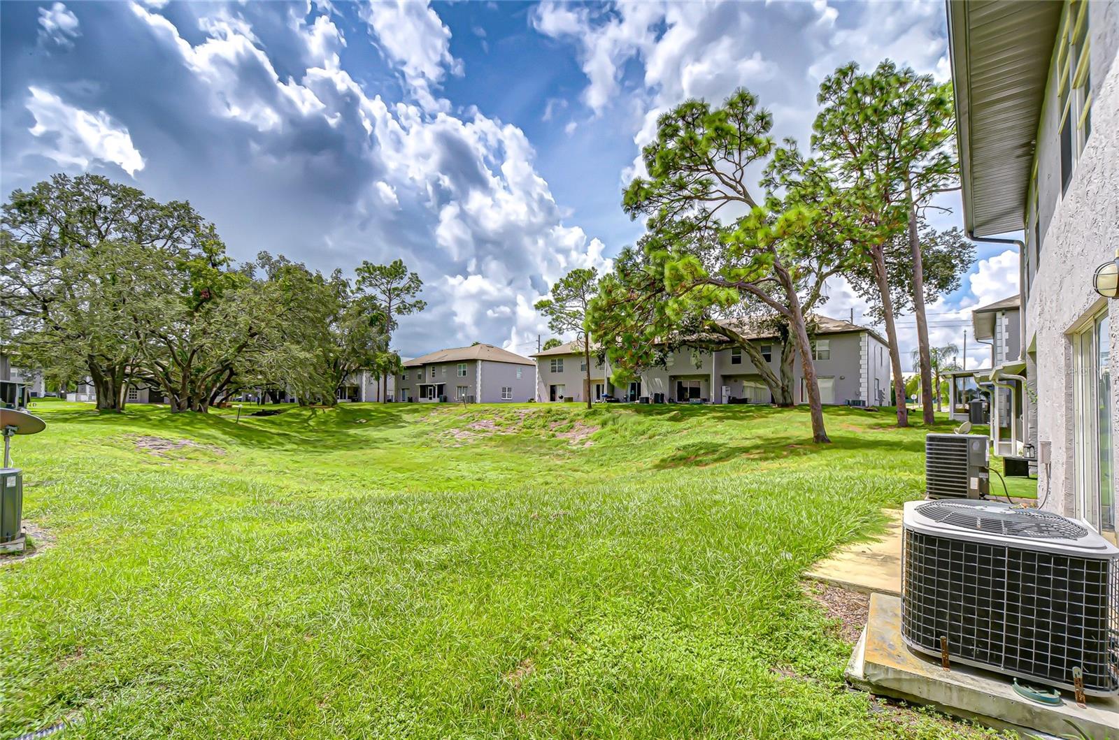 Image 40 of 54 For 5208 Sunridge Palms Drive 105
