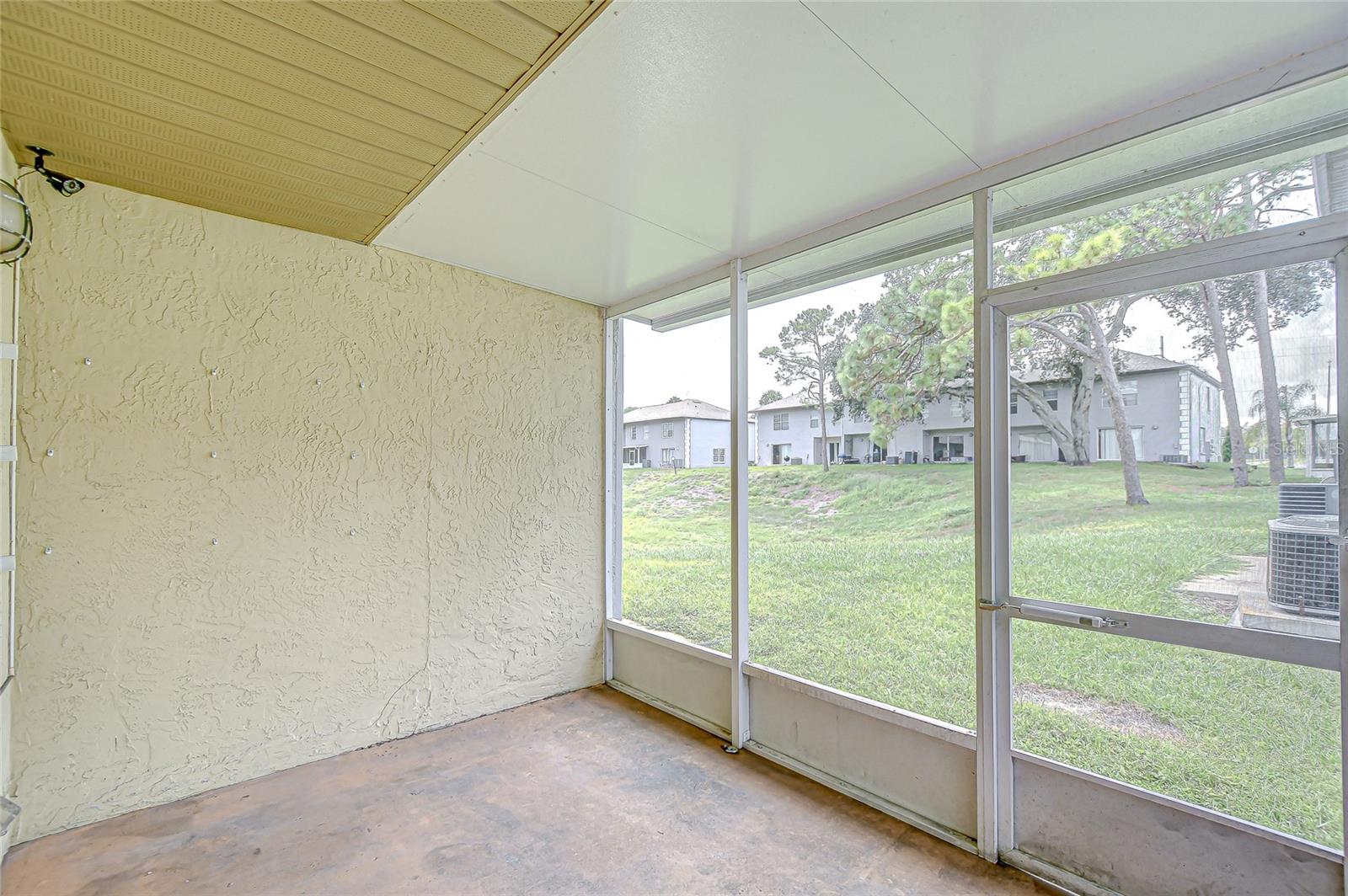 Image 41 of 54 For 5208 Sunridge Palms Drive 105