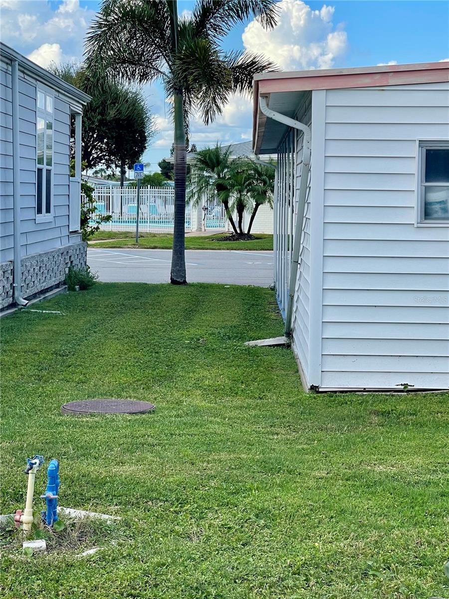 Image 3 of 32 For 34455 Hibiscus Drive N