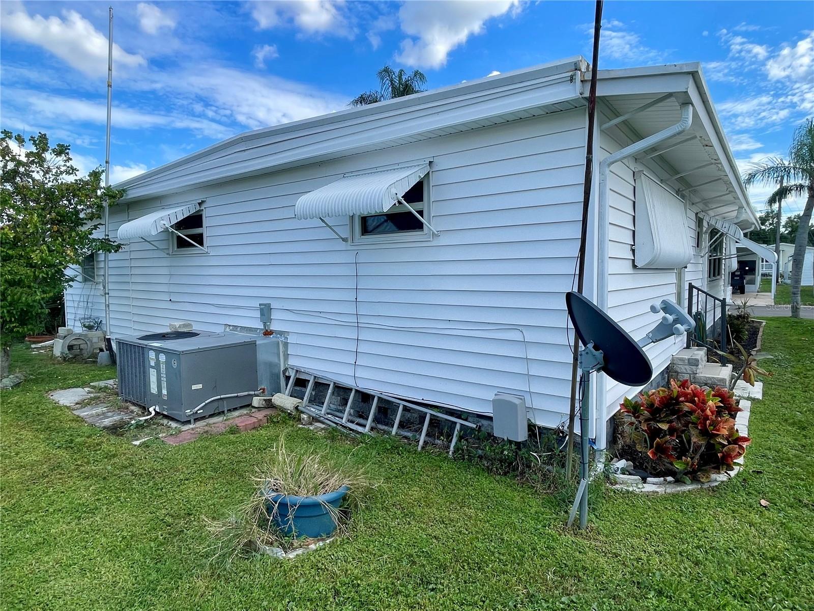 Image 4 of 32 For 34455 Hibiscus Drive N