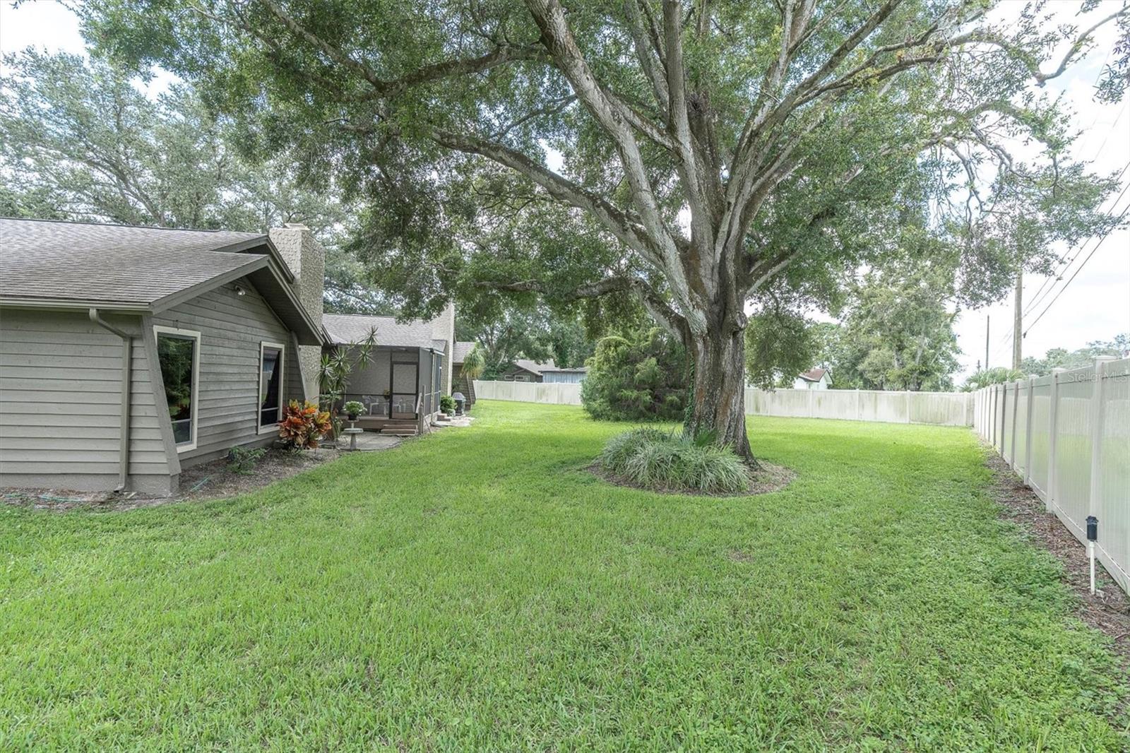 Image 15 of 16 For 1303 Westlake Boulevard