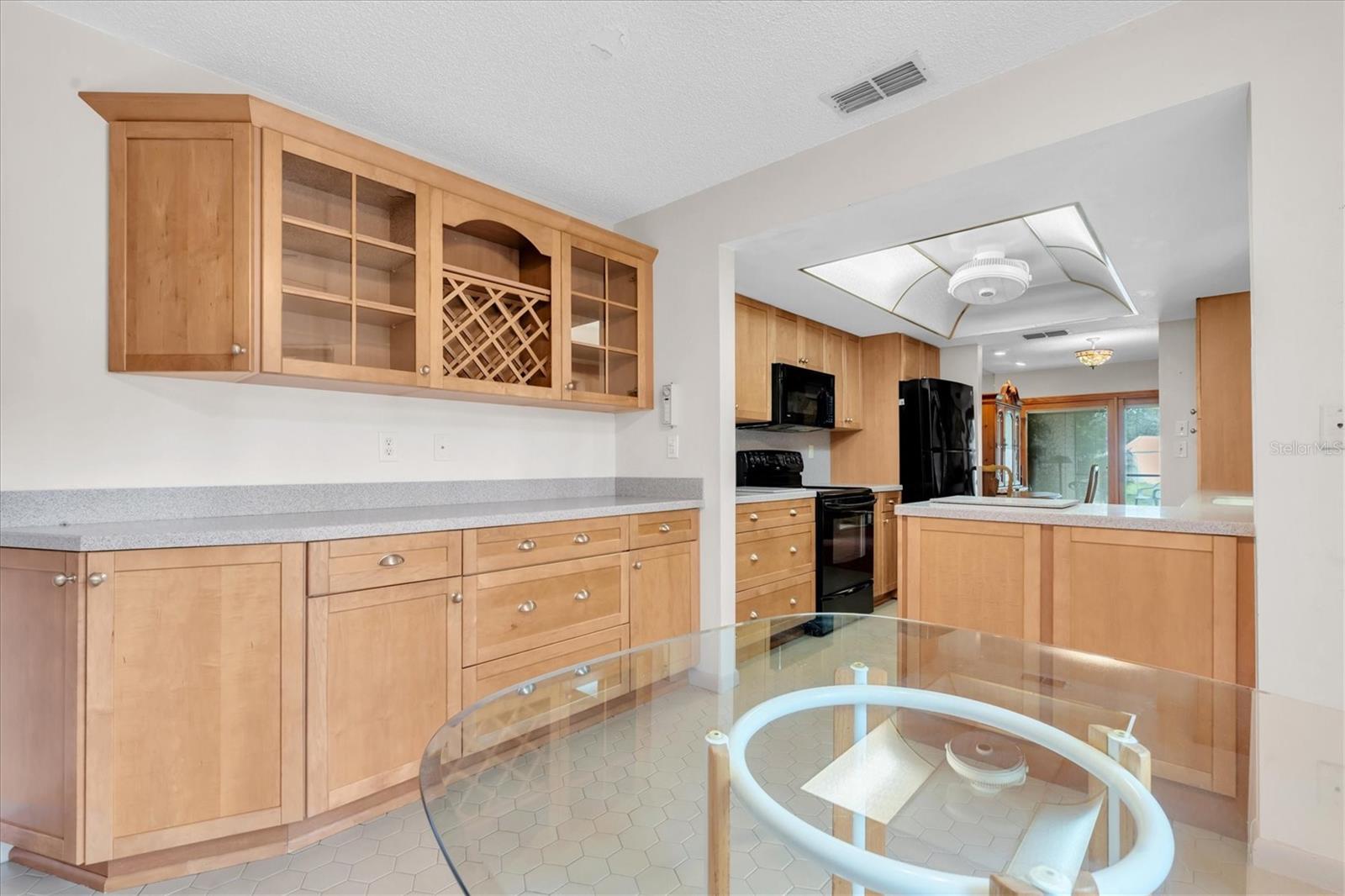 Image 5 of 16 For 1303 Westlake Boulevard