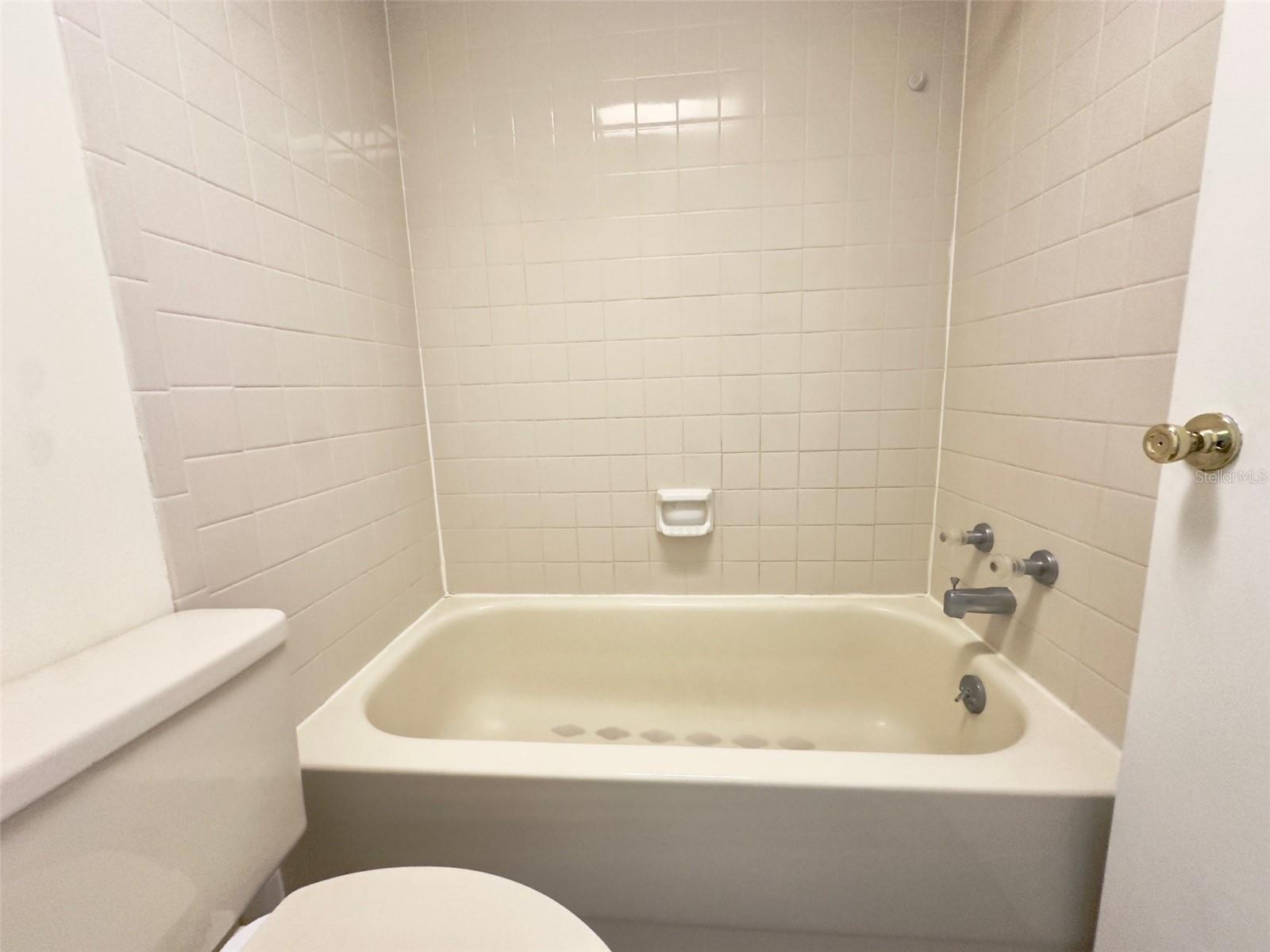Image 8 of 11 For 3048 Eastland Boulevard C203