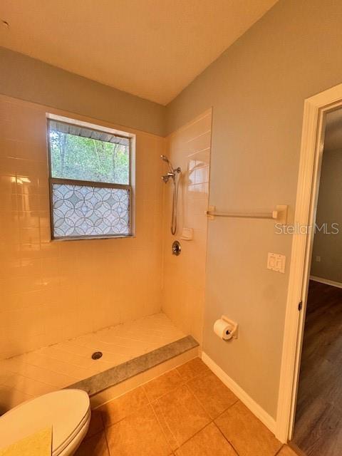 Image 27 of 35 For 8003 Alaska Street