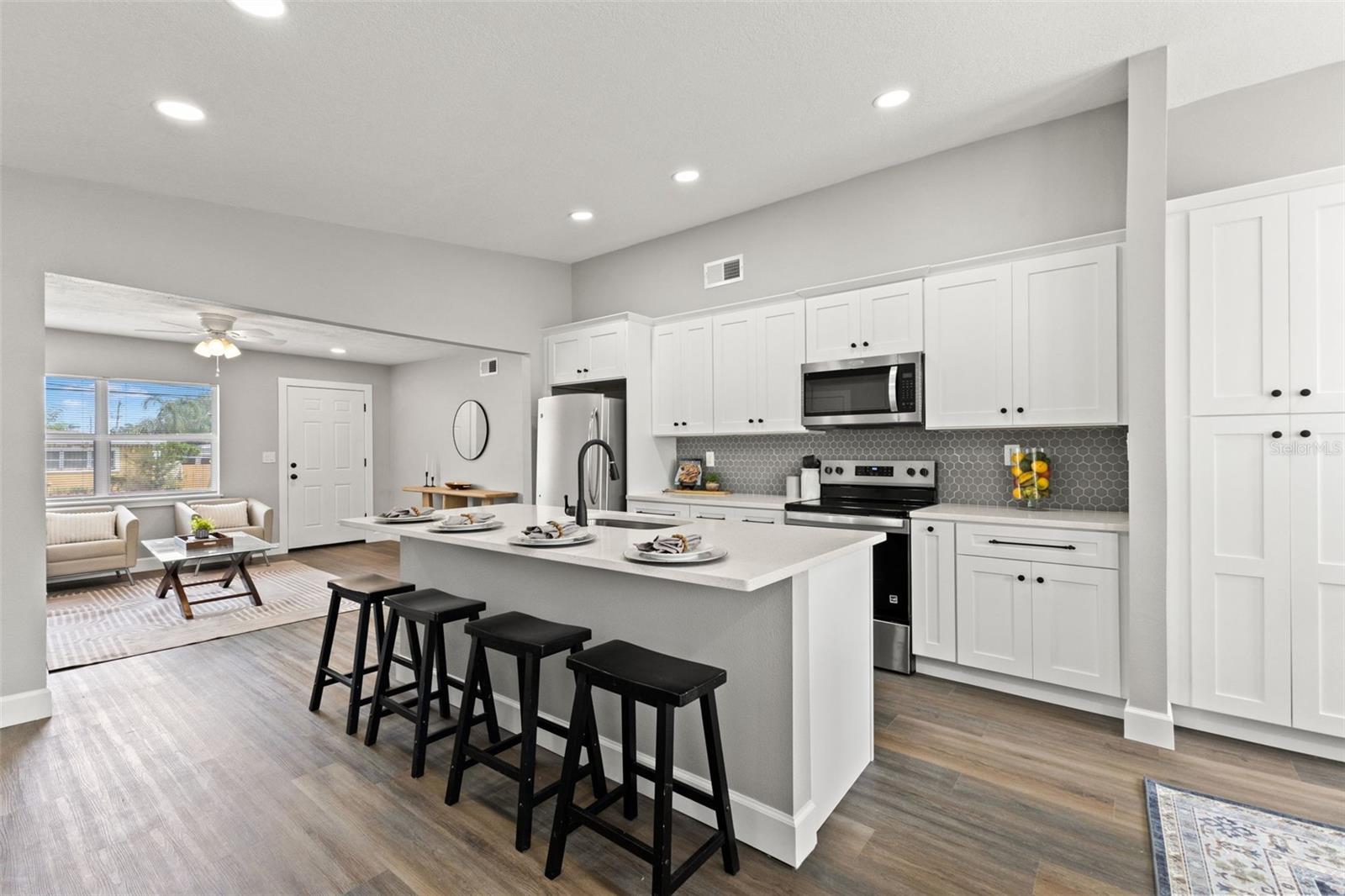 Image 15 of 43 For 2128 Elm Street
