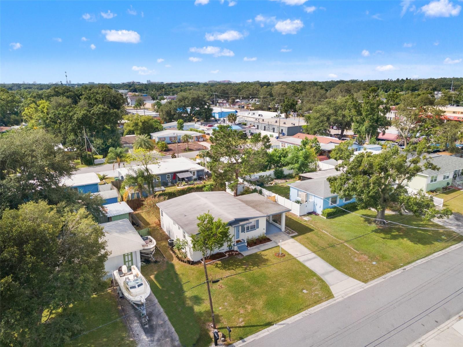 Image 3 of 43 For 2128 Elm Street