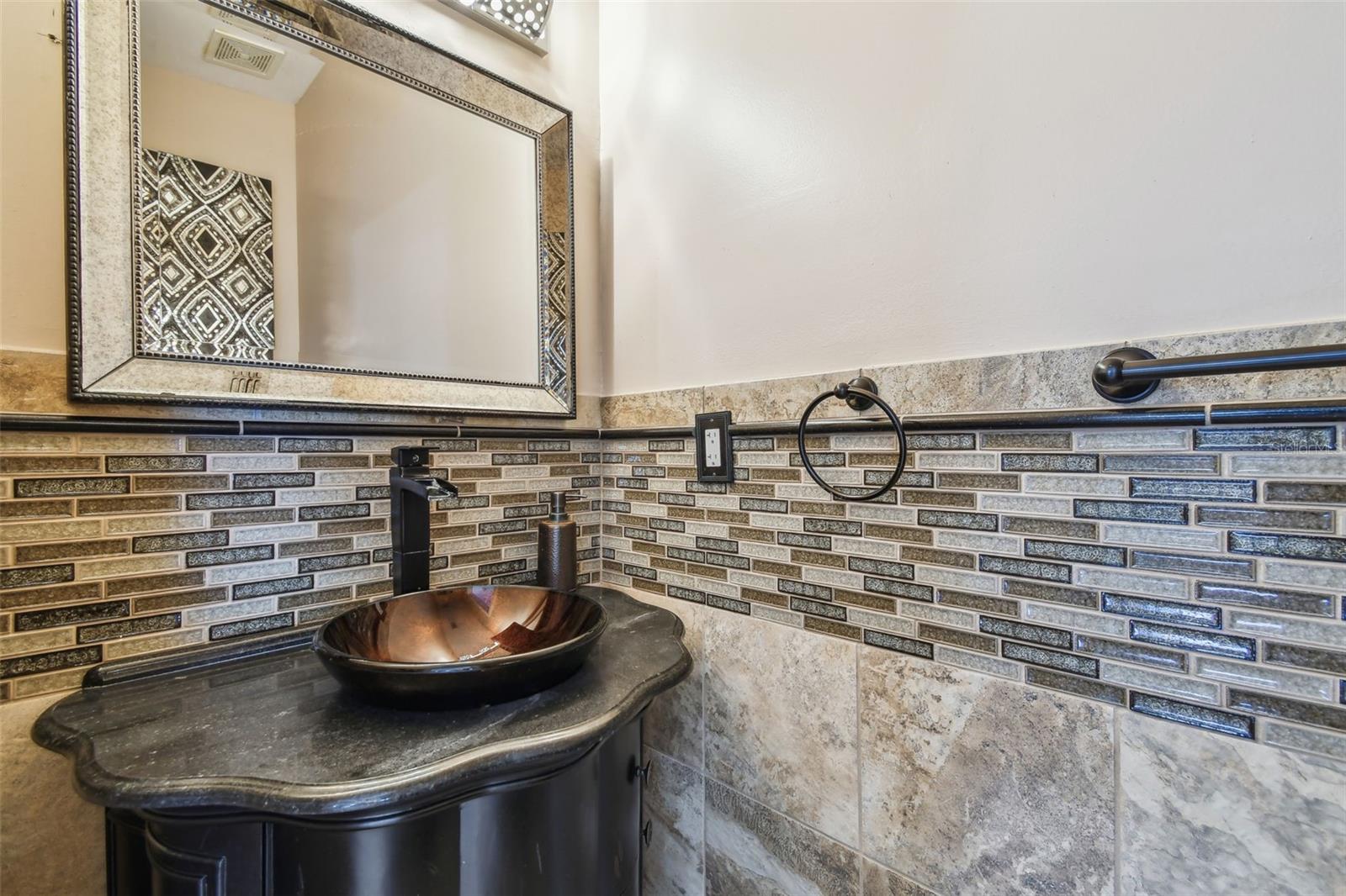 Image 13 of 38 For 284 Peninsula Avenue