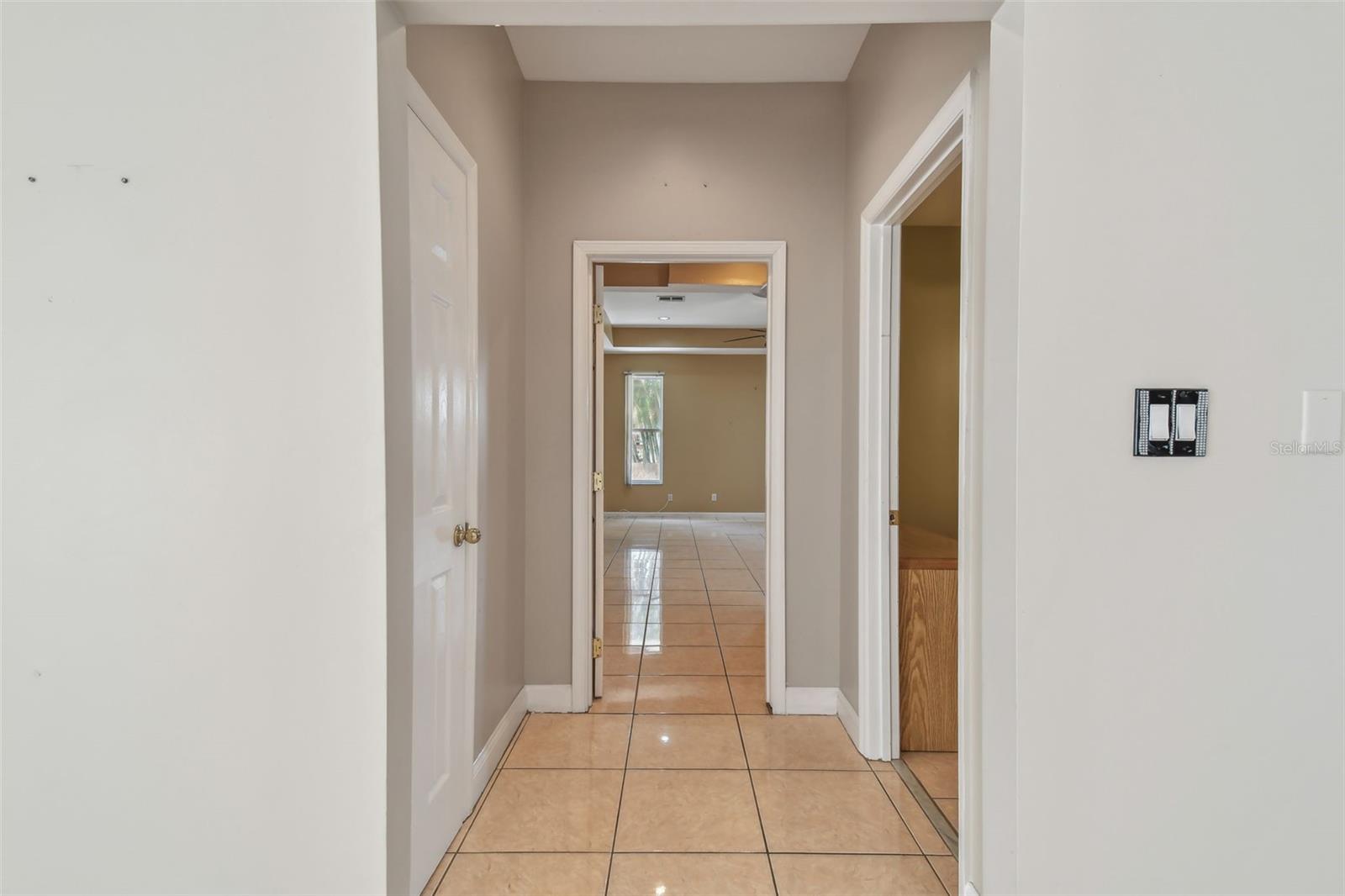 Image 18 of 38 For 284 Peninsula Avenue