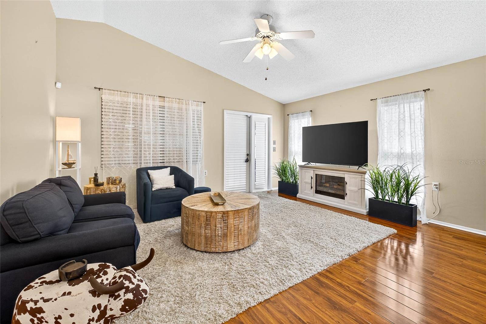Image 6 of 47 For 4658 Wallingford Court