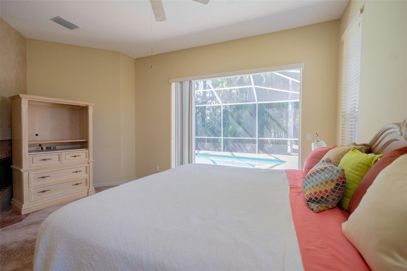 Image 17 of 49 For 10752 Chapman Court