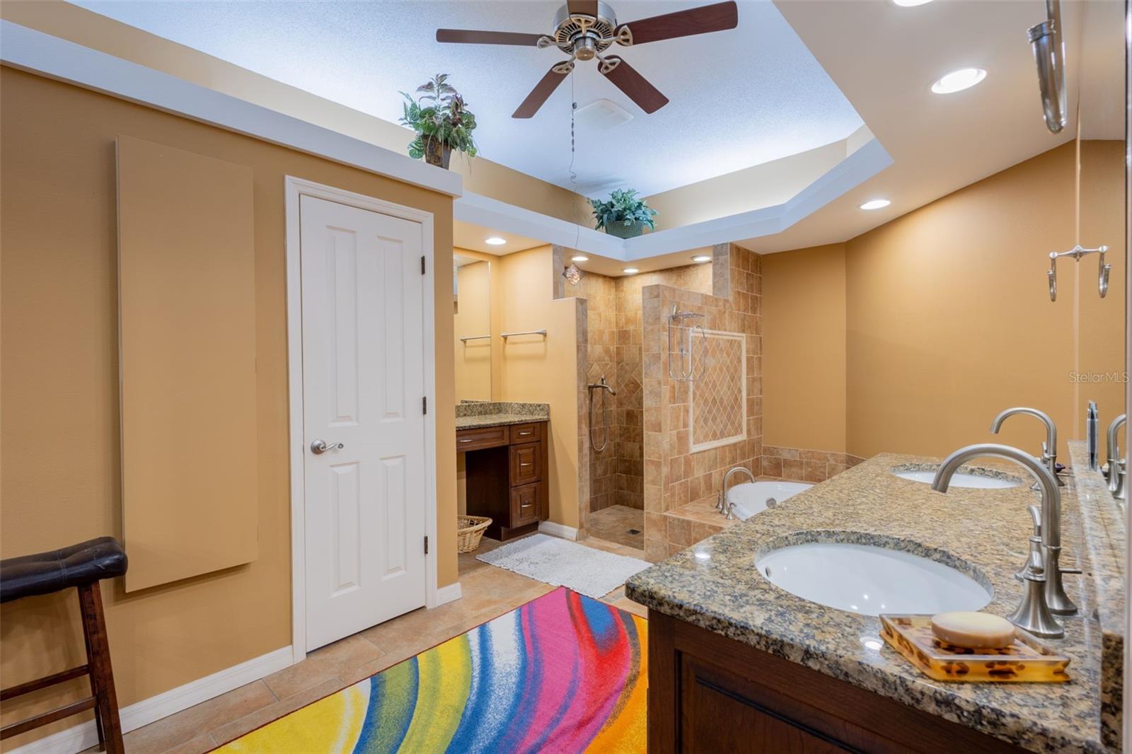 Image 19 of 49 For 10752 Chapman Court