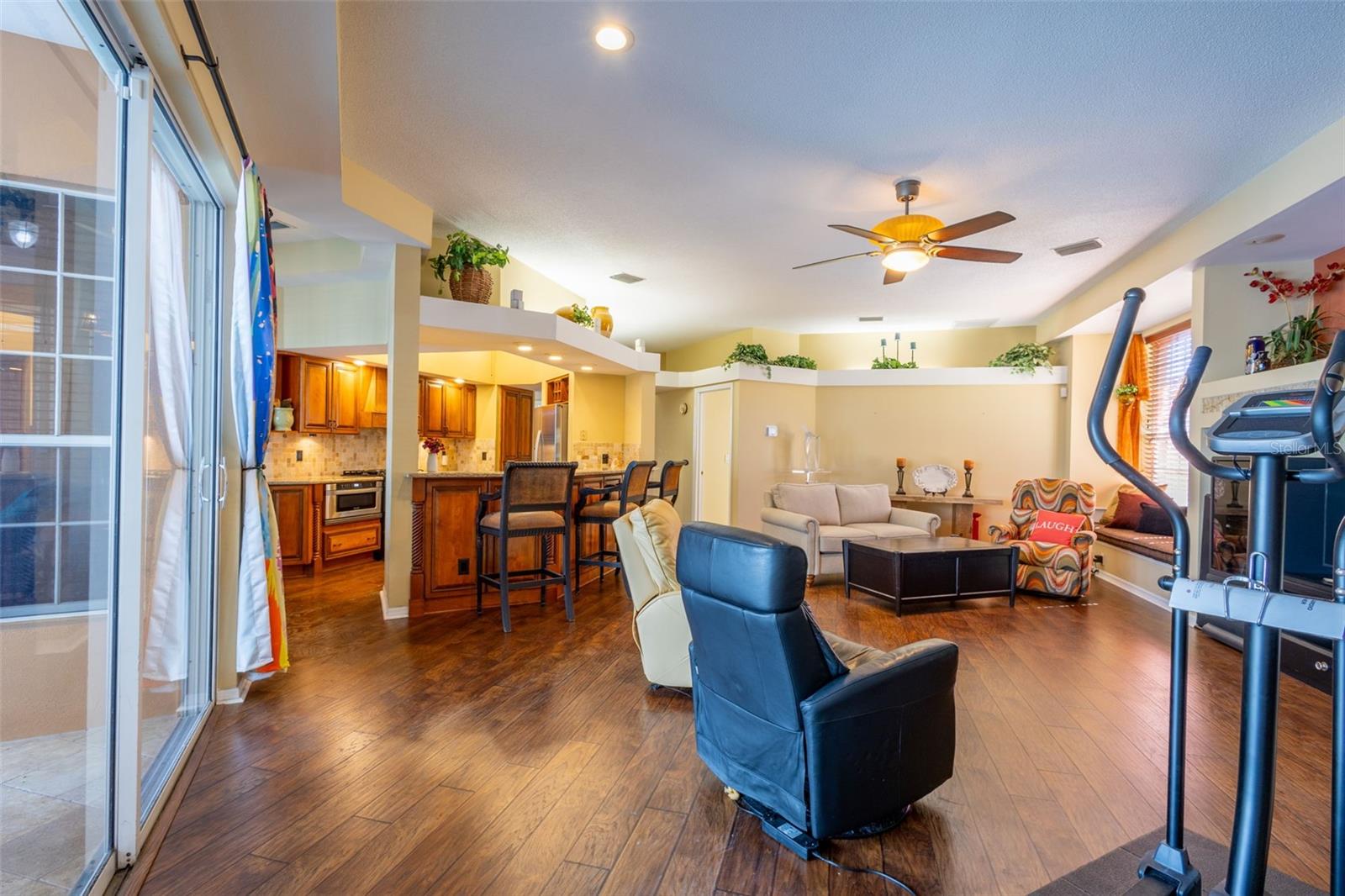 Image 30 of 49 For 10752 Chapman Court