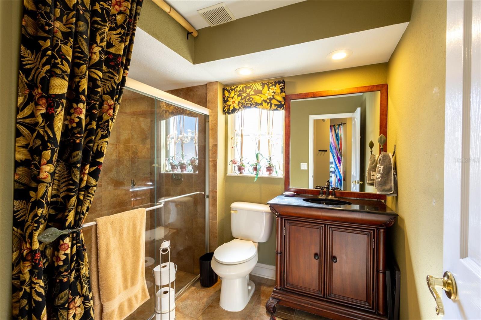 Image 33 of 49 For 10752 Chapman Court