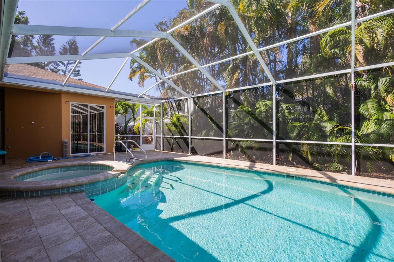 Image 37 of 49 For 10752 Chapman Court