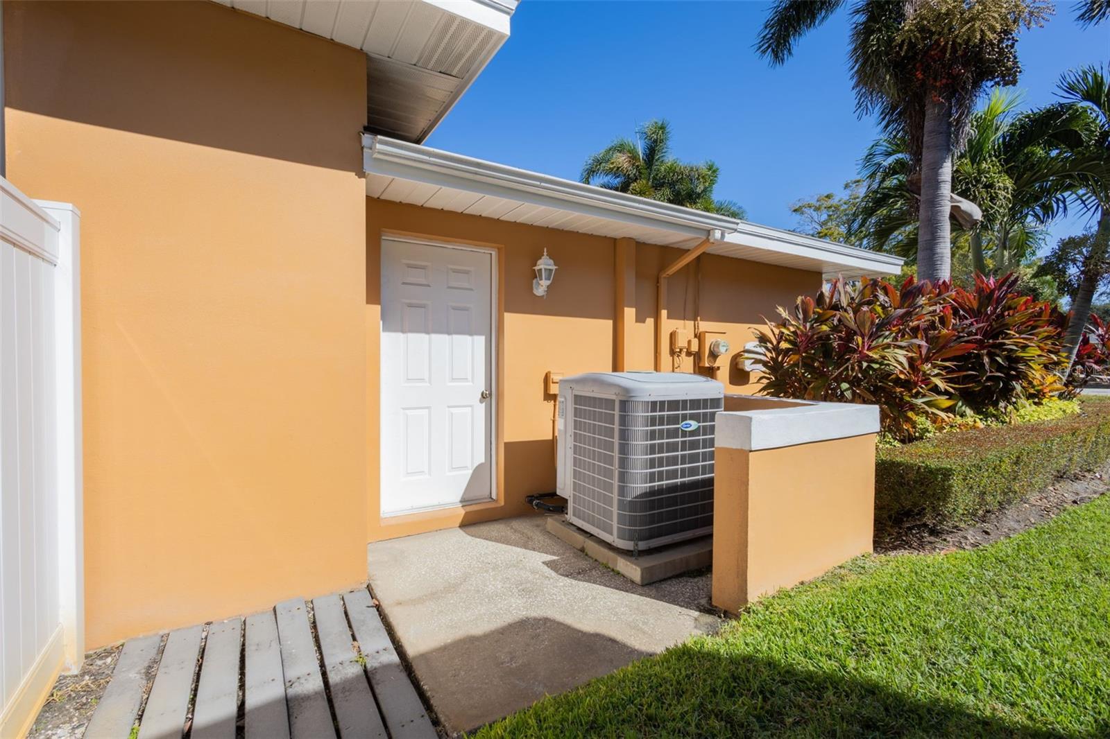 Image 52 of 61 For 10752 Chapman Court