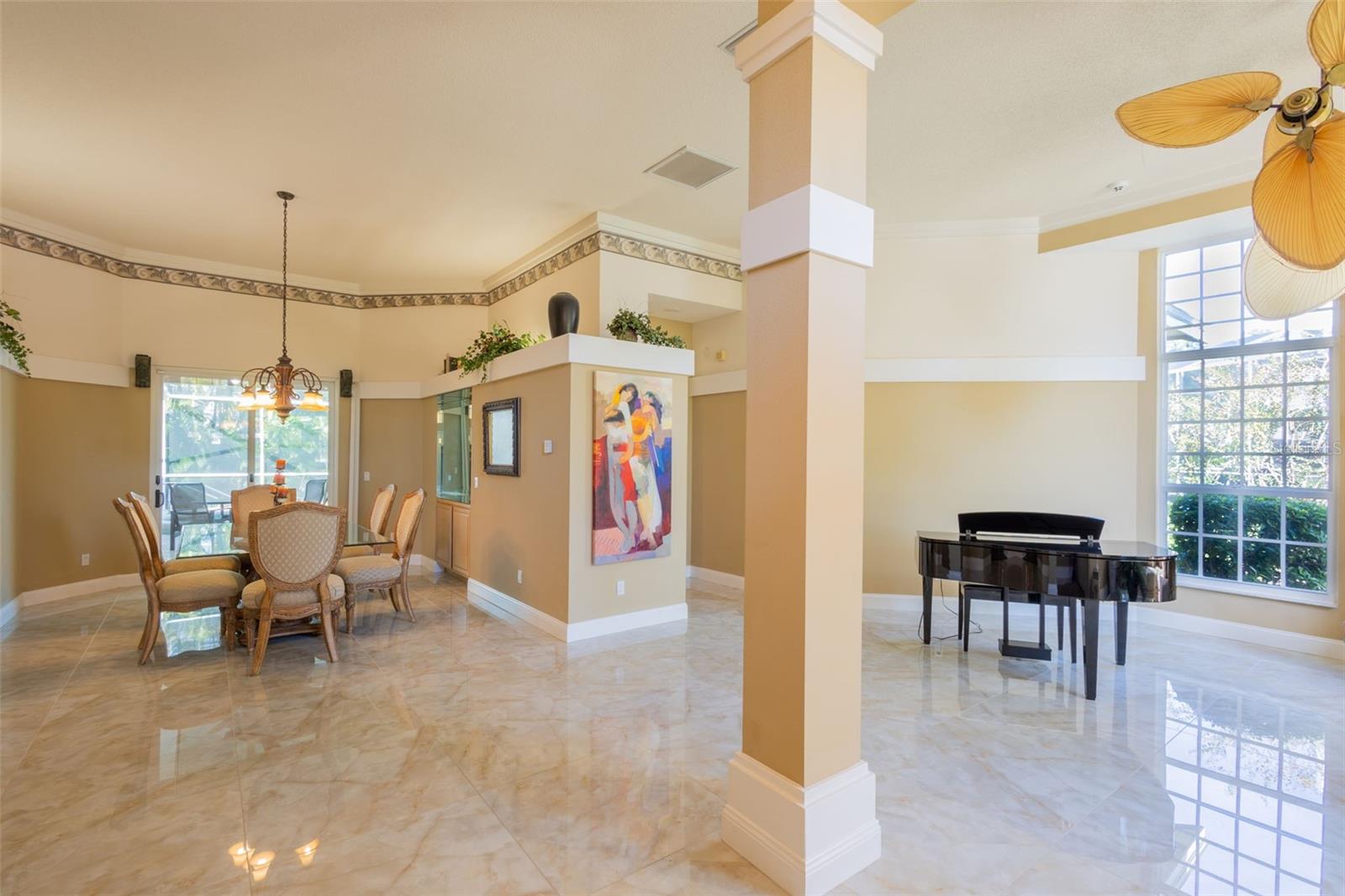 Image 8 of 49 For 10752 Chapman Court