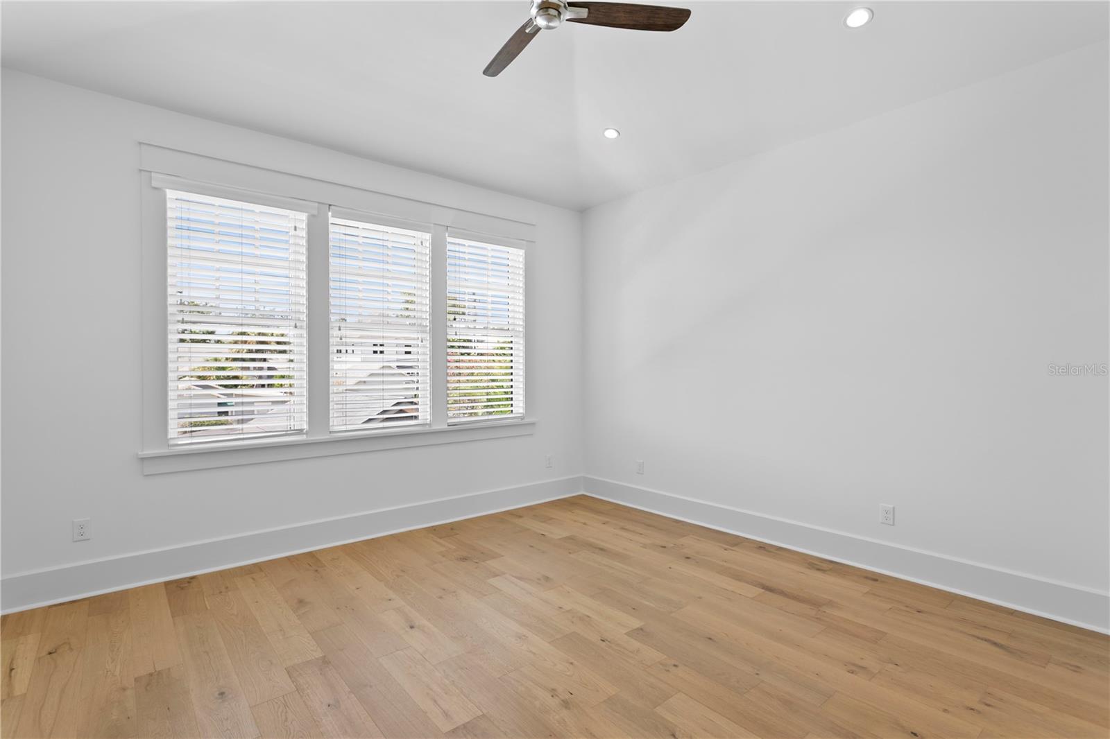 Image 43 of 70 For 815 Bayshore Boulevard