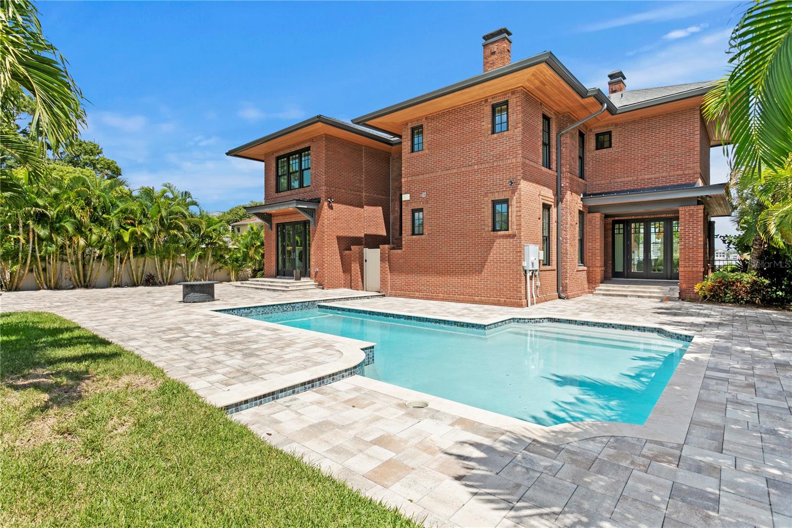Image 56 of 70 For 815 Bayshore Boulevard