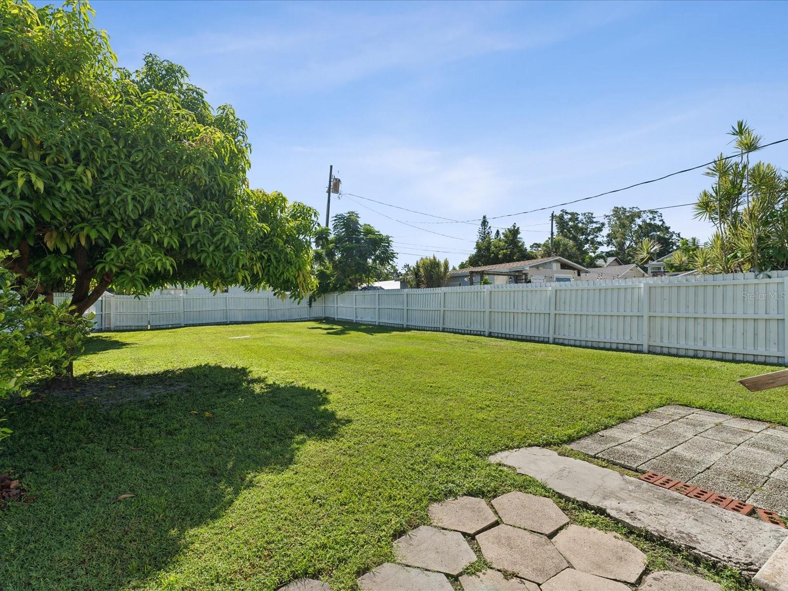 Image 28 of 37 For 2911 11th Street N