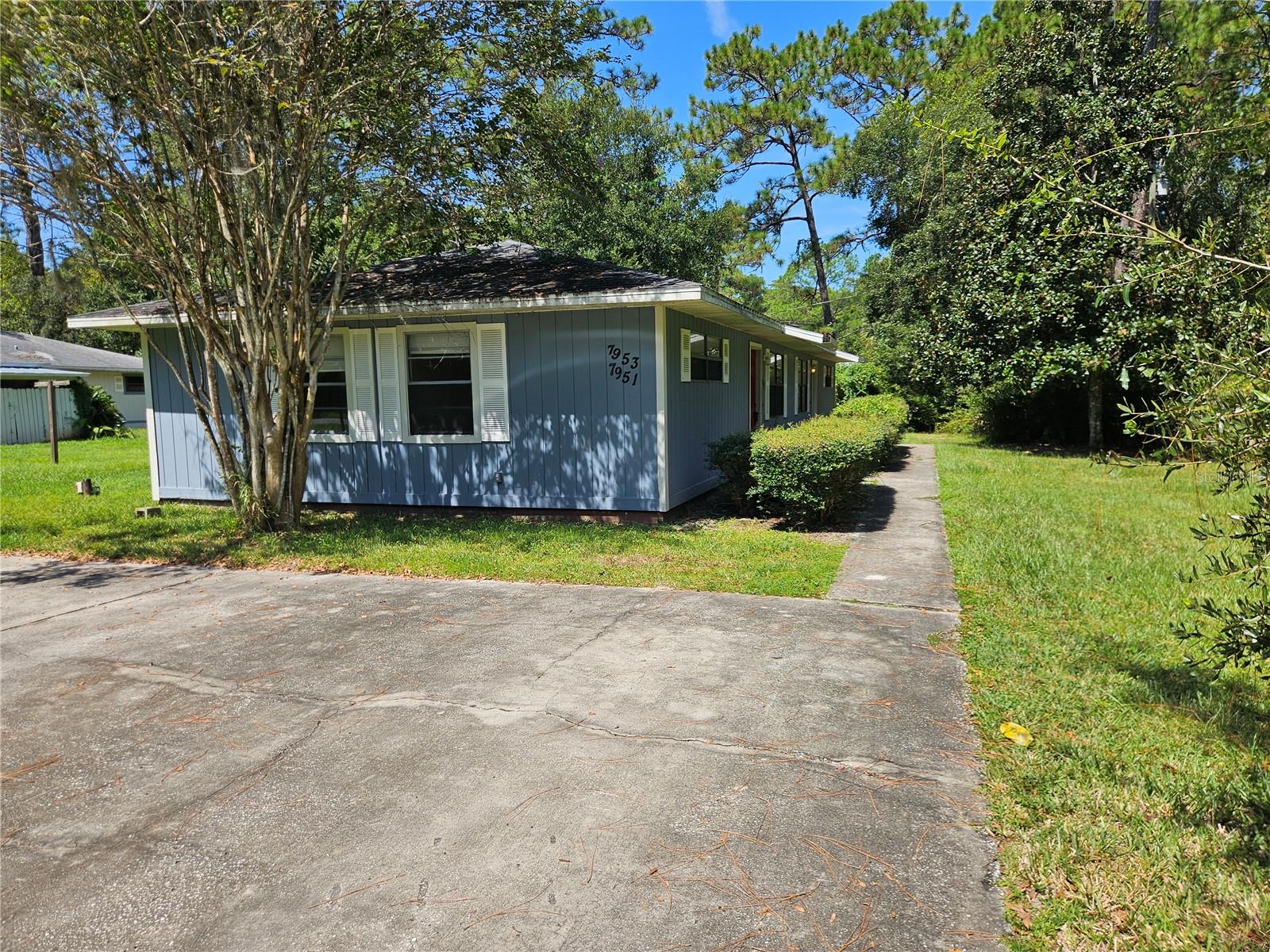 Image 16 of 17 For 7951 Fern Place