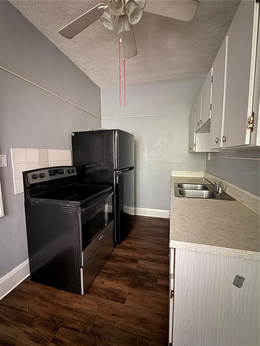 Image 12 of 12 For 730 Central Avenue 8