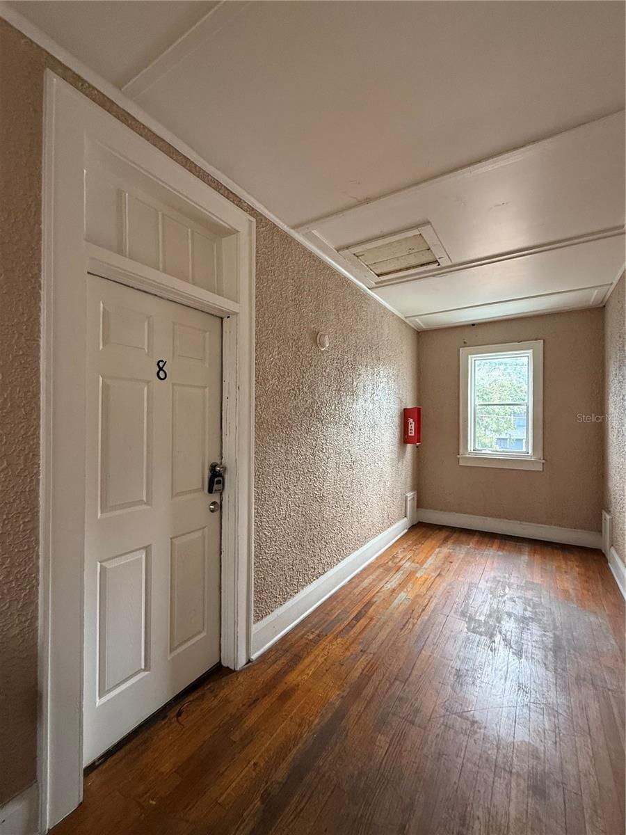 Image 2 of 12 For 730 Central Avenue 8
