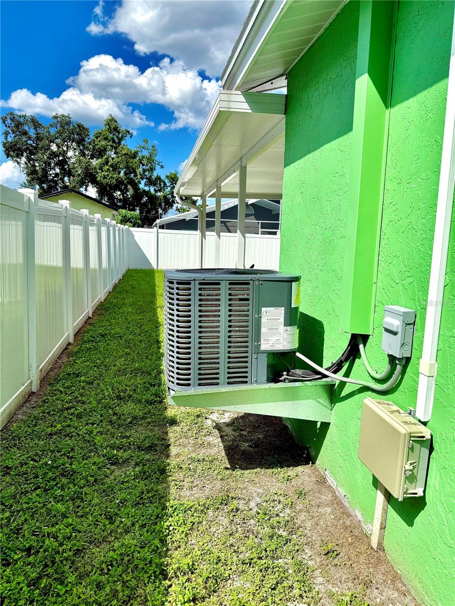 Image 32 of 36 For 2311 Kentucky Avenue