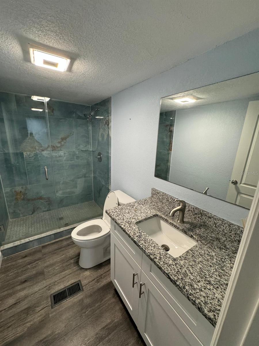 Image 10 of 21 For 8711 Mayflower Road