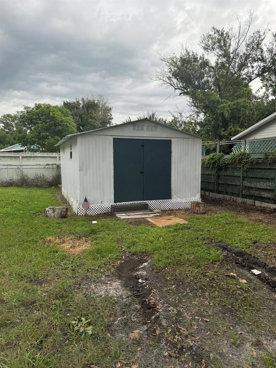 Image 17 of 21 For 8711 Mayflower Road