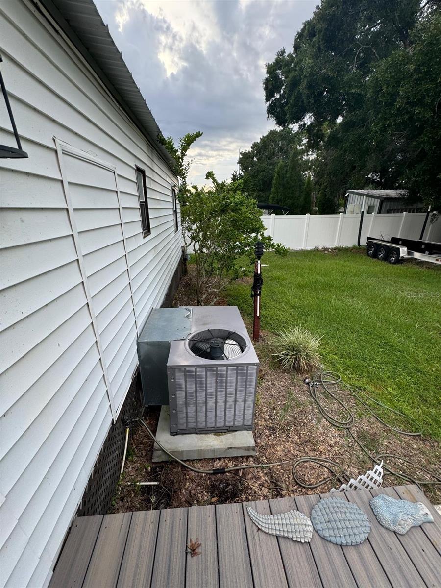 Image 19 of 21 For 8711 Mayflower Road