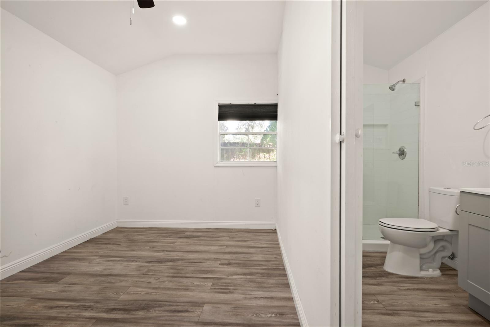 Image 28 of 39 For 8711 Mayflower Road