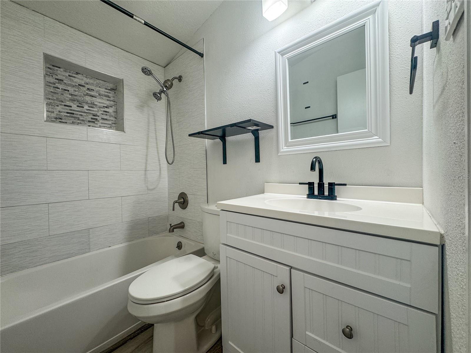 Image 8 of 13 For 9221 Patterson Street
