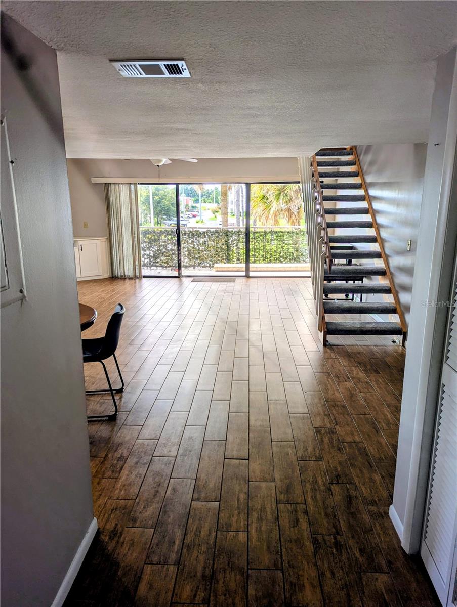 Image 3 of 38 For 2424 Tampa Bay Boulevard K201
