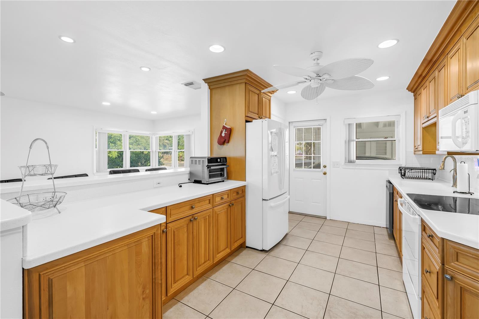 Image 11 of 34 For 301 41st Avenue