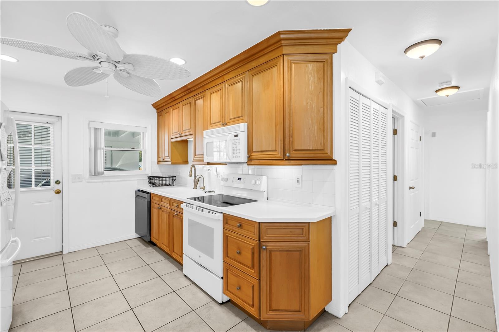 Image 12 of 34 For 301 41st Avenue