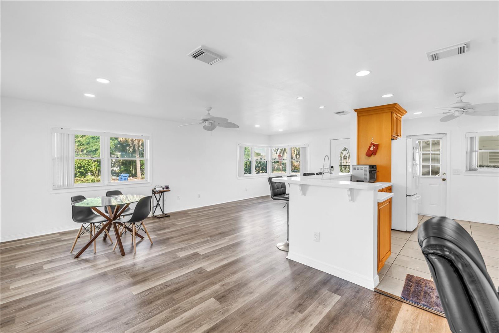 Image 9 of 34 For 301 41st Avenue