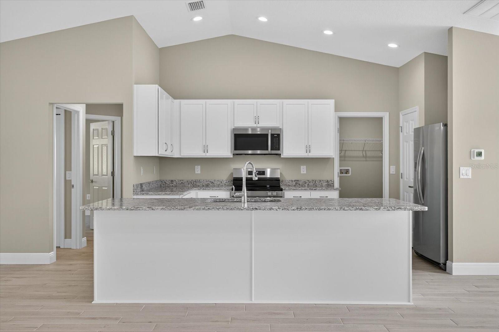 Image 14 of 56 For 6005 Moongate Road