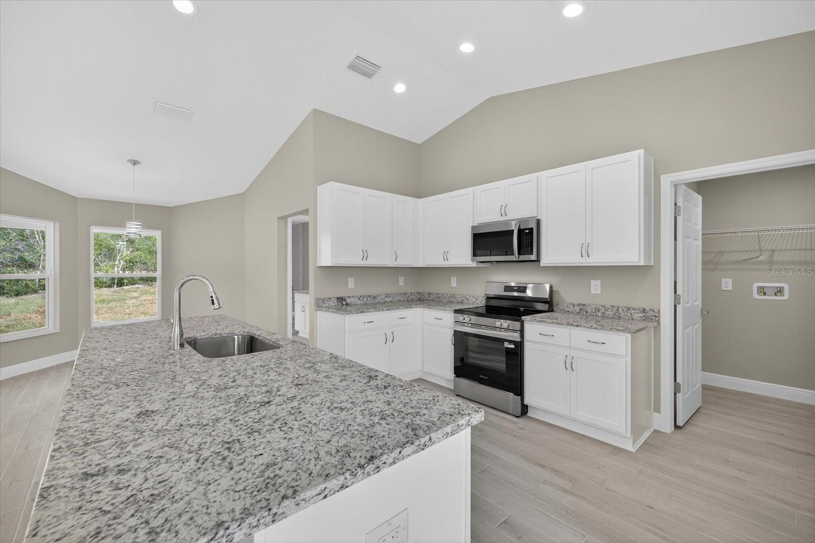 Image 15 of 56 For 6005 Moongate Road