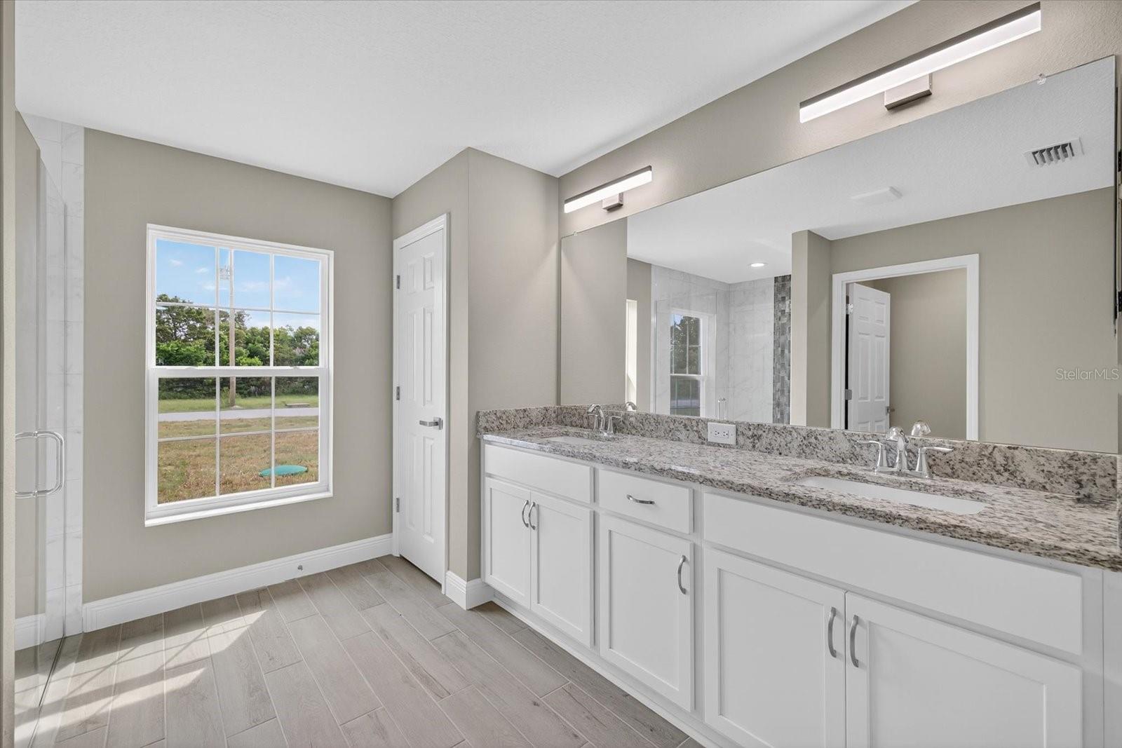 Image 25 of 56 For 6005 Moongate Road