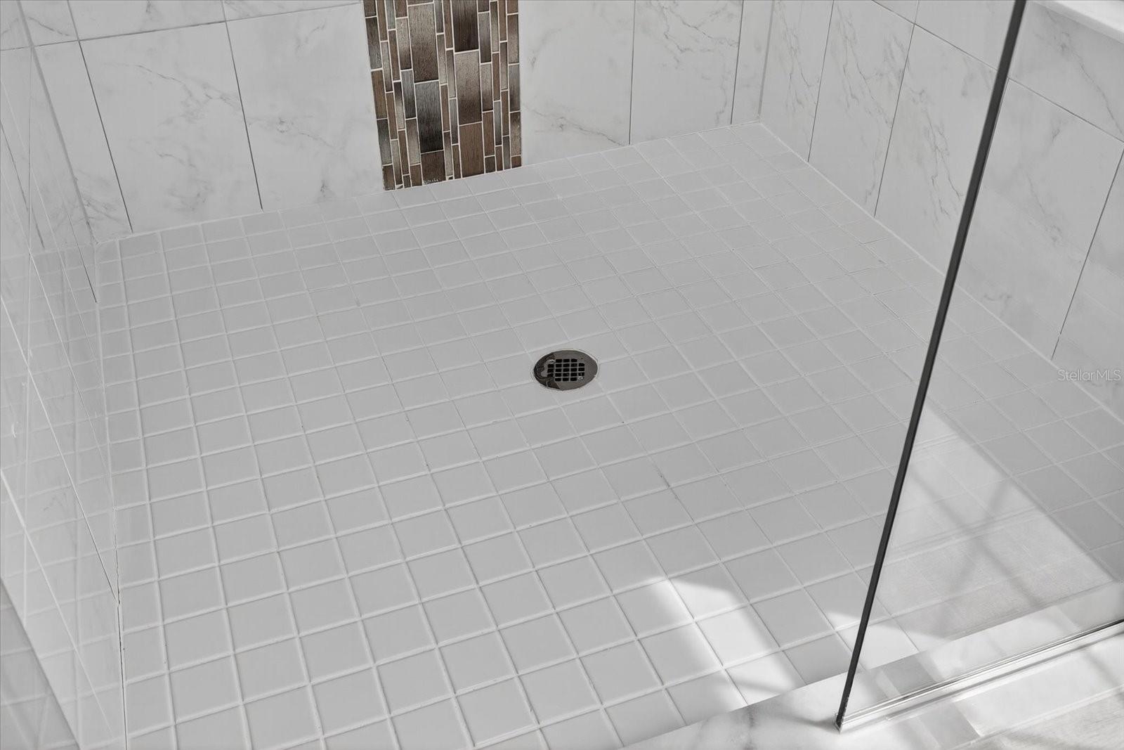 Image 29 of 56 For 6005 Moongate Road